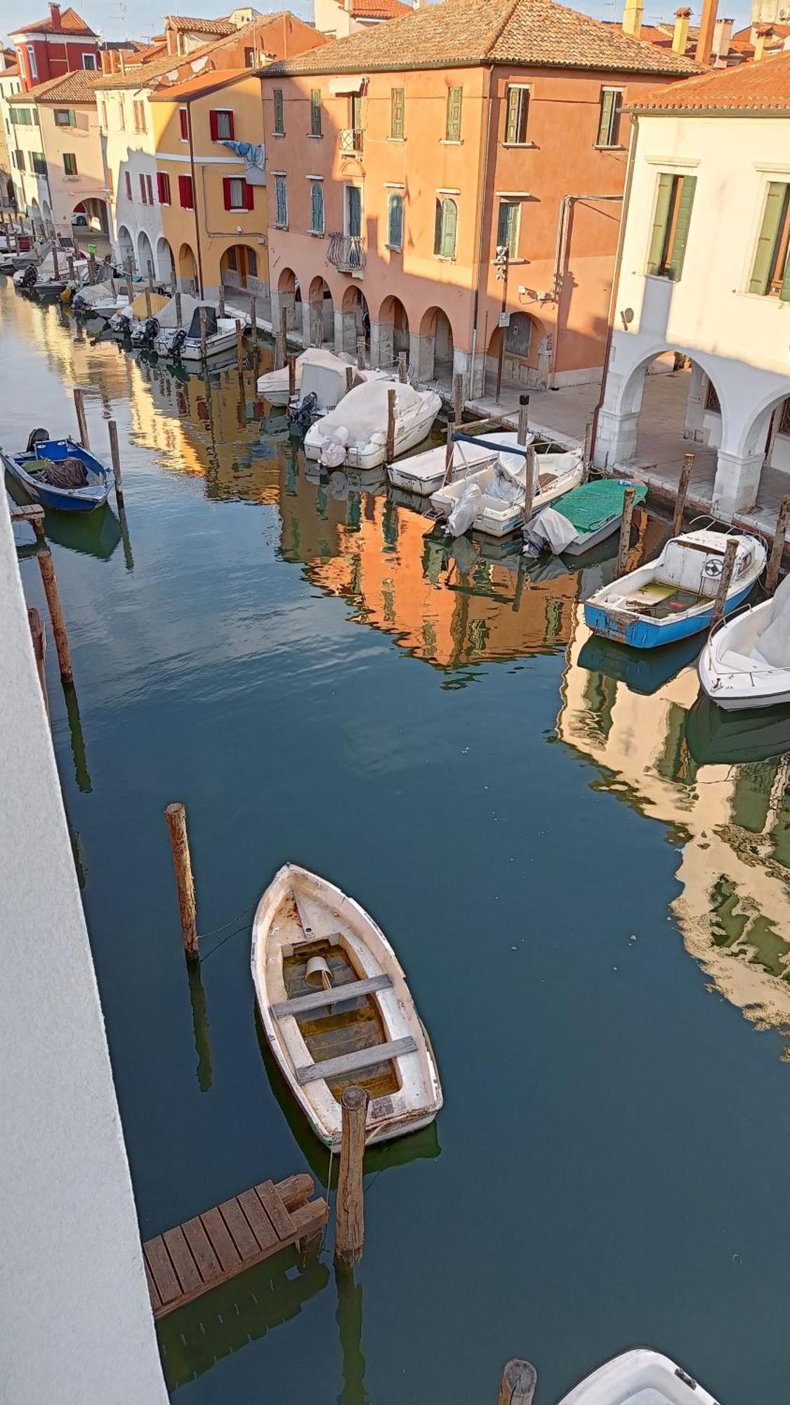 Casa Cuccagna Chioggia - Vista Canal Vena Buitenkant foto